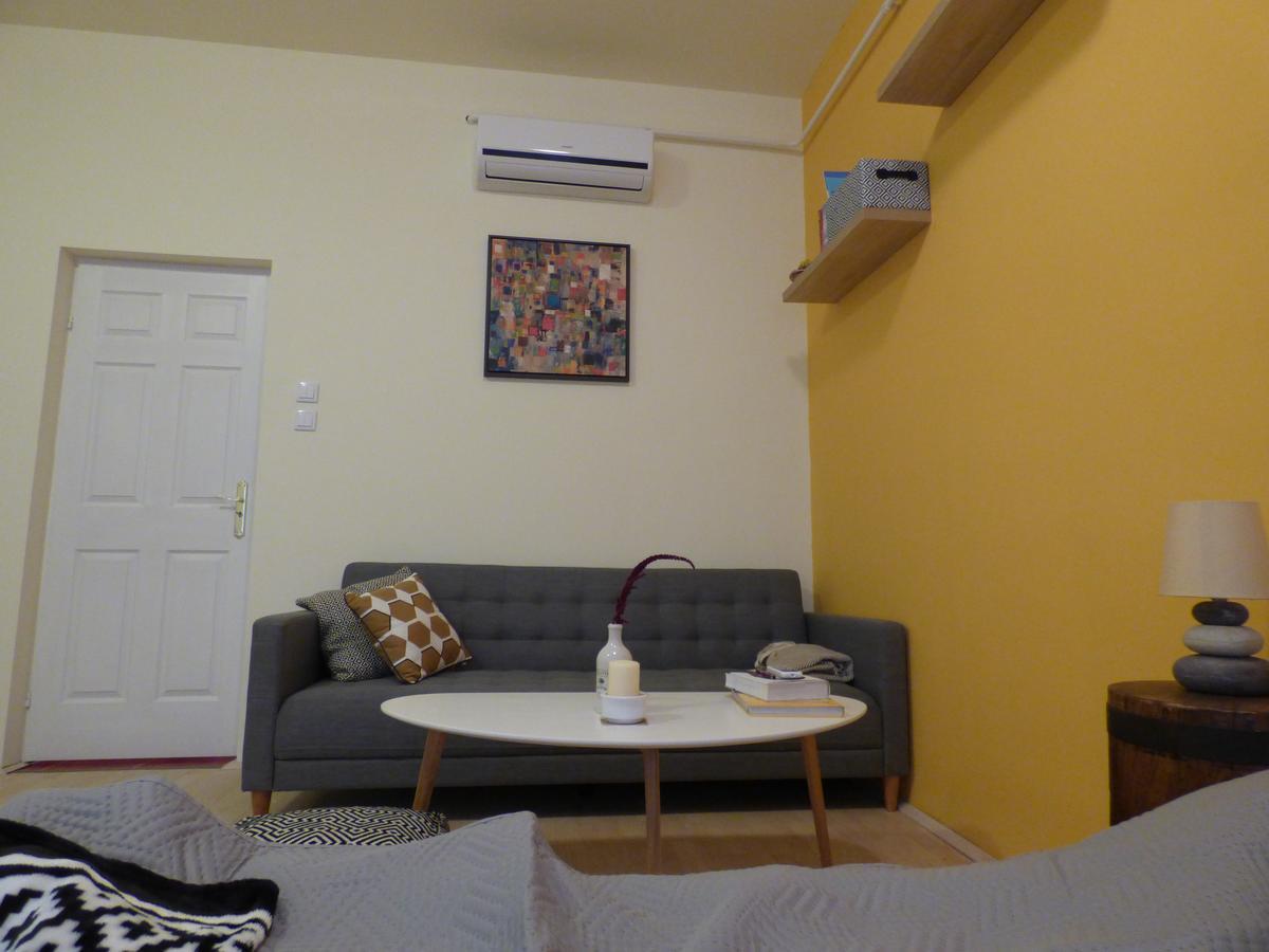 Yellow * Debrecen