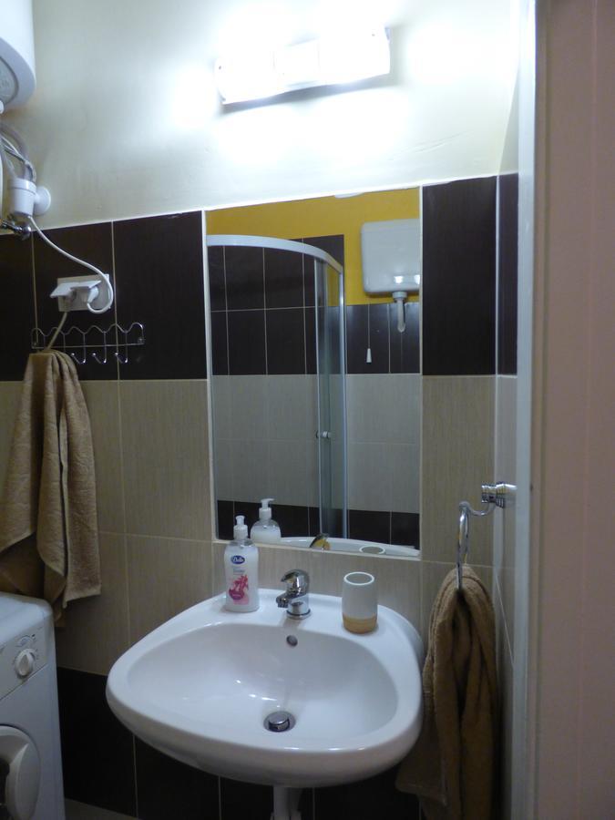 Apartament Yellow *