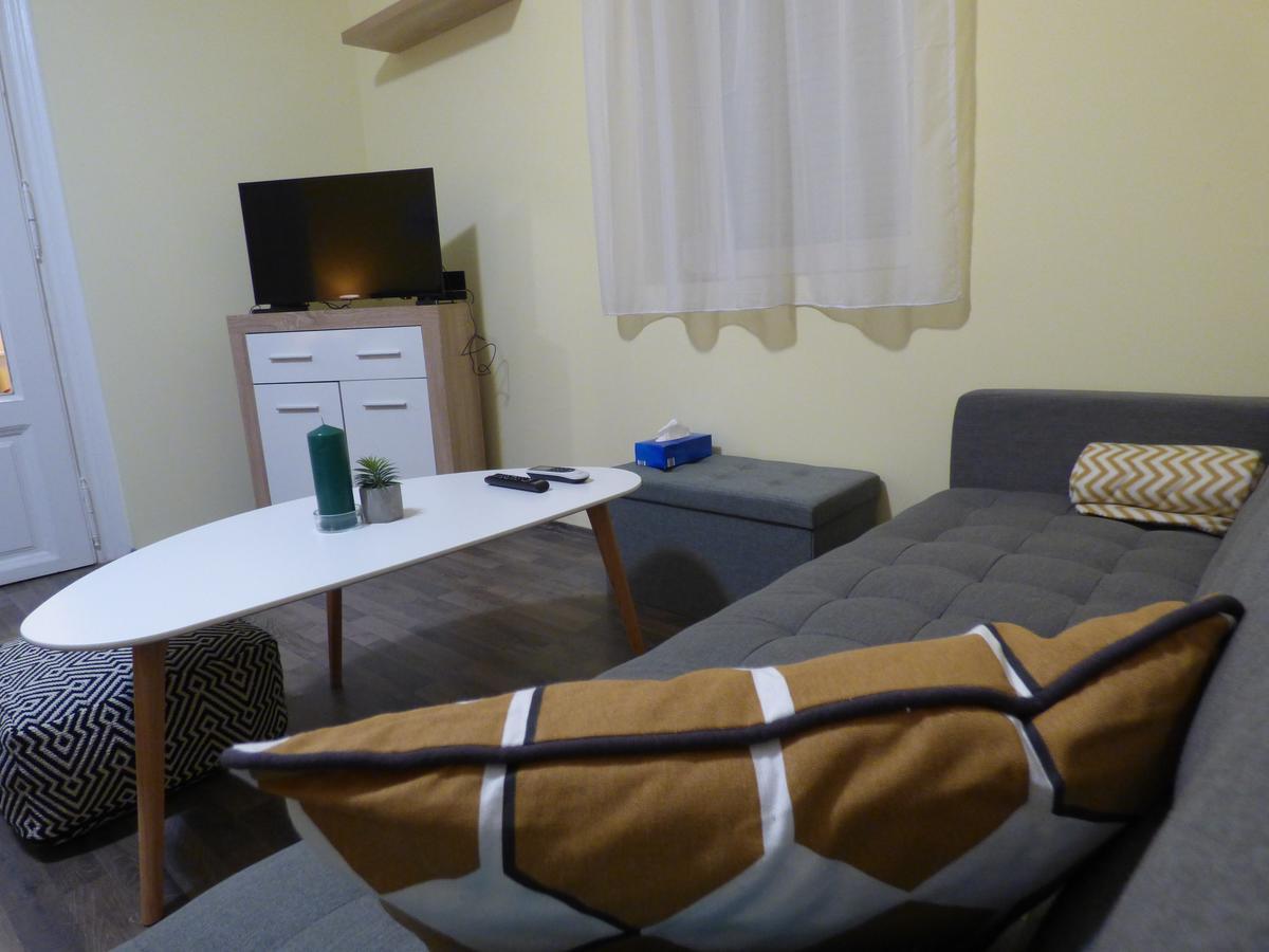 Yellow Apartment *