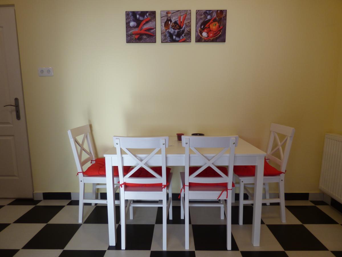 Apartament Yellow